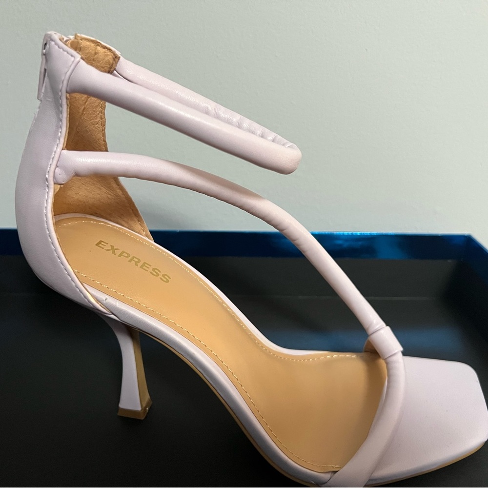 Brand new heels, light purple.